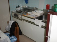 鮮やかな黄色で気持ちも明るくなるキッチンへ 鮮やかな黄色で気持ちも明るくなるキッチンへ